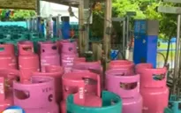 Hà Nội: Bắt quả tang hàng nghìn bình gas sang chiết trái phép
