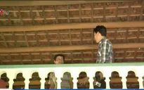 Người dân Phú Yên làm gác chống ngập lụt