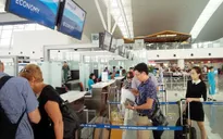 Hàng loạt vụ giả danh nhân viên hàng không để lừa đảo