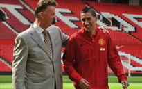 Van Gaal: “Mềm lòng” trước Di Maria, "phũ" với Victor Valdes