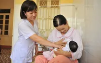 Vợ sinh con, chồng được nghỉ tối đa 14 ngày