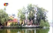 Người dân Hà Nội tận hưởng không khí Tết