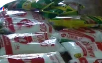 Thu giữ 162 gói mì chính giả nhãn hiệu Ajinomoto