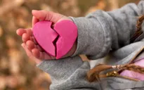 Đối mặt với tình yêu đổ vỡ: Hãy lạc quan và suy nghĩ tích cực!