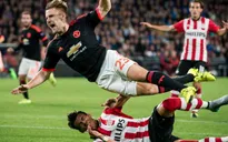 "Hung thần" Moreno lên tiếng xin lỗi Luke Shaw
