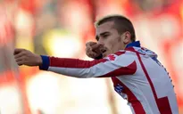 Griezmann tỏa sáng, Atletico “mở hàng” năm mới suôn sẻ