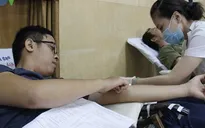 Thanh niên Miền Trung tham gia hiến máu nhân đạo