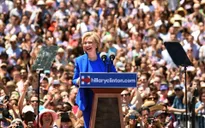 Bà Hillary Clinton bắt đầu chiến dịch tranh cử Tổng thống Mỹ