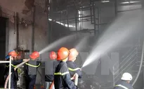 Dập tắt cháy lớn tại KCN Tây Bắc Đồng Hới