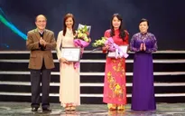 Trao giải cuộc thi "Sự hy sinh thầm lặng"