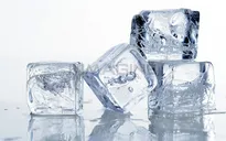 7 công dụng làm đẹp tuyệt vời của đá tủ lạnh