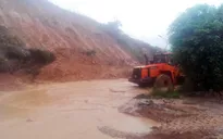 Mưa lũ tại Quảng Ninh: Vỡ tuyến ống cấp nước sạch và sạt lở tại Vân Đồn