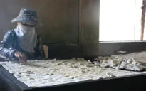 Thơm giòn bánh khô mè Cẩm Lệ