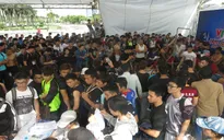 Hàng trăm thí sinh chen nhau đăng ký dự thi Không giới hạn - Sasuke 2016