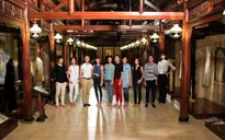 Top 10 Vietnam’s Next Top Model 2015 khám phá nét đẹp áo dài Việt