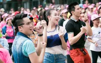 Á hậu Hoàng Anh, Trà Ngọc Hằng lập kỷ lục cùng giới trẻ Thủ đô