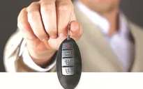 Xe hơi và chiếc chìa khóa thông minh