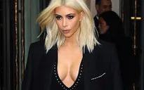 Phản cảm với trang phục "hở bạo" của Kim Kardashian