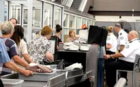 EU siết chặt kiểm soát an ninh hành lý xách tay tại các sân bay