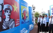 Triển lãm tranh cổ động về "Biên giới và biển đảo Việt Nam"
