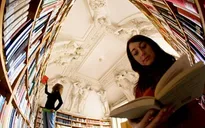 Italy: Khủng hoảng kinh tế gây ảnh hưởng đến văn hóa đọc