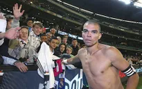 Real Madrid: Lo giữ Ramos, đừng quên Pepe