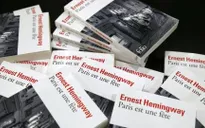 Luyến tiếc một Paris 'đã mất', người Pháp đổ xô đọc lại Hemingway