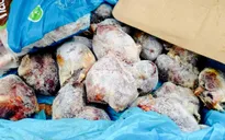 Hàng tấn chân gà, tim lợn thâm đen nguy cơ thành món nhậu cho dân Thủ đô