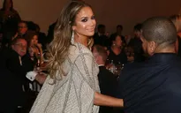 Jennifer Lopez khẳng định vẫn độc thân