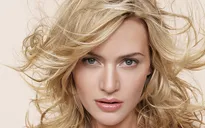 Kate Winslet: May mắn nổi tiếng khi mạng xã hội chưa phát triển