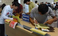 Thực hiện khai báo y tế đối với hành khách đến từ Hàn Quốc