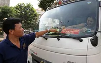Chưa xử phạt xe vận tải hành khách không niêm yết khẩu hiệu