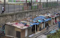 Khu ổ chuột nằm giữa "trái tim nước Pháp"