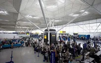 Anh: Bắt giữ nghi can khủng bố tại sân bay Stansted