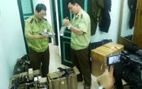 Tạm giữ hàng nhập lậu tại sân bay Nội Bài