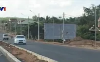 Hoàn thành thảm nhựa đường Hồ Chí Minh đoạn qua tỉnh Kon Tum