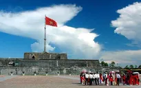 70 năm cờ đỏ sao vàng tung bay trên kỳ đài Huế