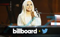Lady Gaga rinh giải Người phụ nữ của năm