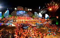 Rực rỡ lễ khai mạc Carnaval Hạ Long 2015