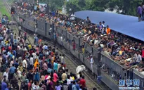 Bangladesh: Người dân lũ lượt về quê dự lễ Eid al-Fitr