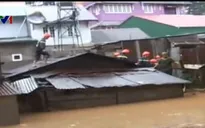 Đà Lạt: Mưa lớn gây ngập, sập nhà dân