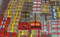 Anh thu giữ lượng ma túy trị giá 1,6 tỷ bảng trên xe cứu thương giả