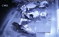Quy Nhơn: Dã man cảnh hai thanh niên tạt axit vào một nạn nhân