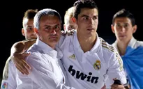 Ronaldo bất ngờ lên tiếng ủng hộ Mourinho