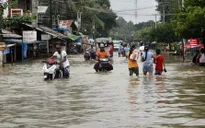Ấn Độ: Mưa lớn gây ngập lụt, 100 người thiệt mạng