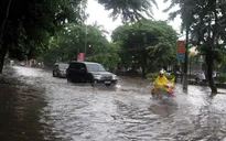 Rãnh thấp hoạt động mạnh dần gây mưa rào cho các tỉnh miền Bắc