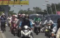 Nắng nóng làm đảo lộn cuộc sống của người dân TT-Huế