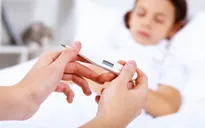 Làm gì để trẻ không bị ốm khi nắng nóng?