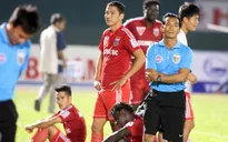 V.League 2015: B. Bình Dương mất ngôi đầu, Hà Nội T&T thắng 7 sao