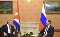 Thủ tướng Nga hội đàm với Chủ tịch Cuba
